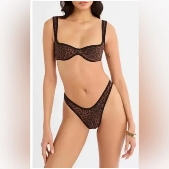 Rumored Wild Print Underwire Bra - Picture 3 of 9